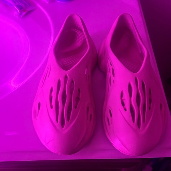 adidas Shoes - Used Yeezy foam runners